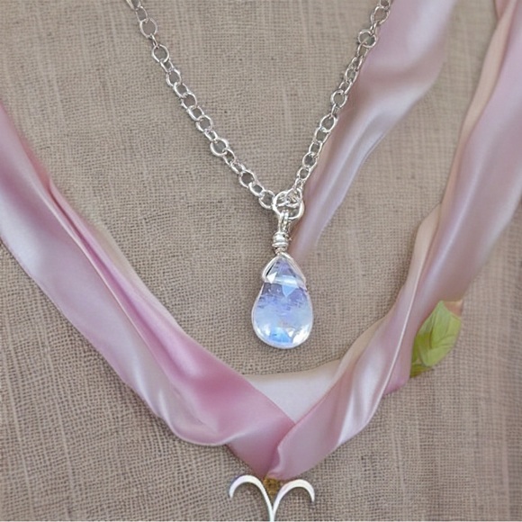 Hand Made Moonstone Necklace - Picture 9 of 9